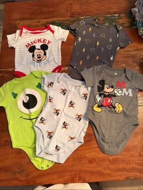 Disney onesie bundle baby 3-6 mo